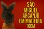 São Miguel Arcanjo em madeira 16cm